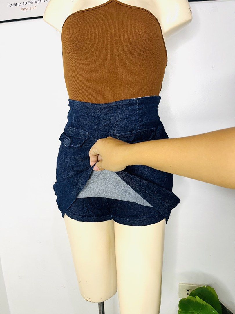 Dark Blue Denim Skort | S 29-30 (Category: Skirts) located in Manila. Submitted by bengirlclothing (Listing ID 1469302170, Image 3). Description: - Color: Dark blue denim -Size: 29-30 inches -Length: 15 inches - Style: High-waisted skort with front button pockets - Perfect for casual outings and daily wear!.