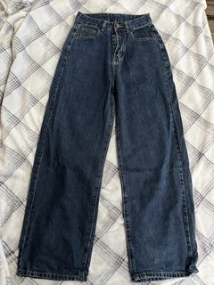 (Category: ) located in . Submitted by gbwardrobe (Listing ID 1469250827, Image 1). Description: .