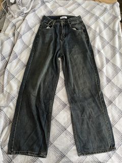 (Category: ) located in . Submitted by gbwardrobe (Listing ID 1469249256, Image 1). Description: .
