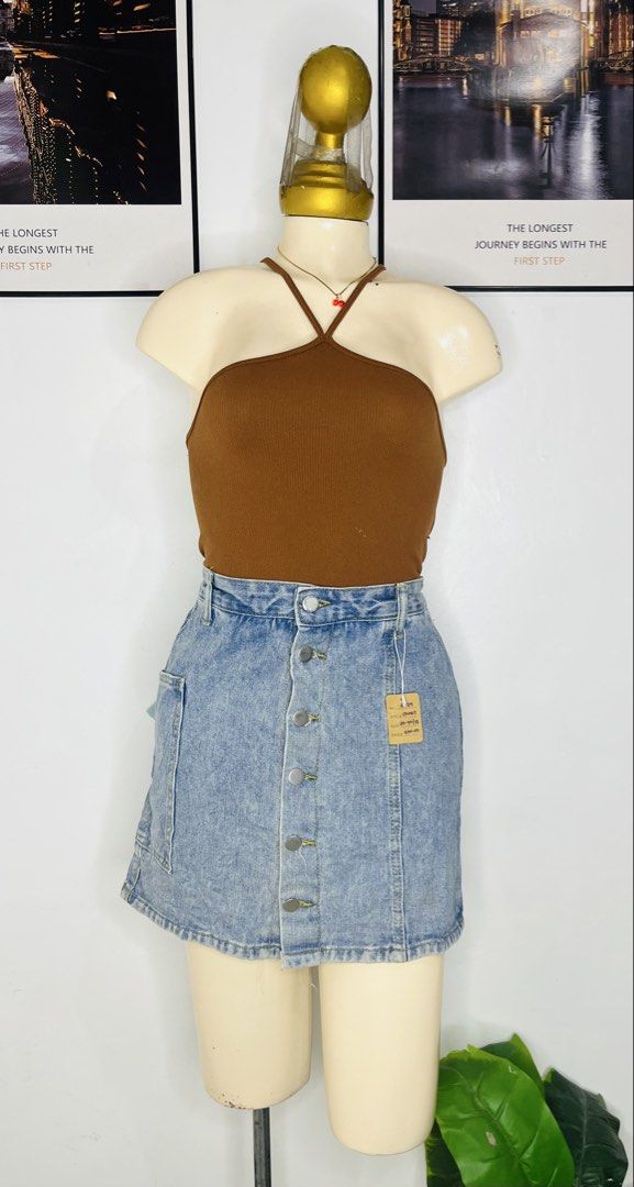 Denim Skort | Size 29-30 (Category: Skirts) located in Manila. Submitted by bengirlclothing (Listing ID 1469306565, Image 2). Description: - Size: 29-30 inches - Length: 15 inches - Wash: Light blue - Fit: High-waisted - Perfect for everyday casual outfits.