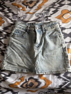 (Category: ) located in . Submitted by closet.coll (Listing ID 1469186068, Image 1). Description: .