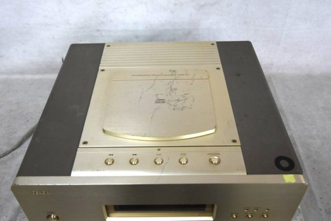 DENON DCD-S1 CD Player (Category: Soundbars, Speakers & Amplifiers) located in Caloocan City. Submitted by letao_shopping_ph (Listing ID 1469190420, Image 3). Description: ◆Appearance◆ ・★Shows signs of use and aging, including some scratches and stains. ・★There are scuffs and abrasions across the unit. ◆Operation◆ ・★Sound output has been verified. ・★The fast-forward, rewind, and stop buttons are unresponsive or difficult to operate. 🇯🇵 Interest