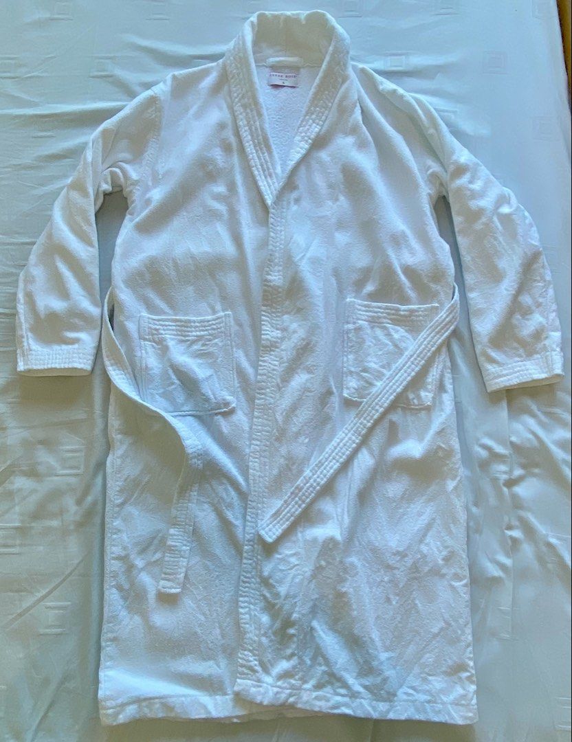 Derek Rose London White Bathrobe Size S (Category: Coats, Jackets and Outerwear) located in Quezon City. Submitted by johncarlo243098 (Listing ID 1469170487, Image 2). Description: Retail: ₱12,300 - Brand: Derek Rose London - Color: White - Size: S - Material: Heavy plush terry cloth - Features: Classic shawl lapel, two front patch pockets, matching waist tie belt - Condition: Clean and ready to wear - Perfect for: Post-shower lounging and daily 