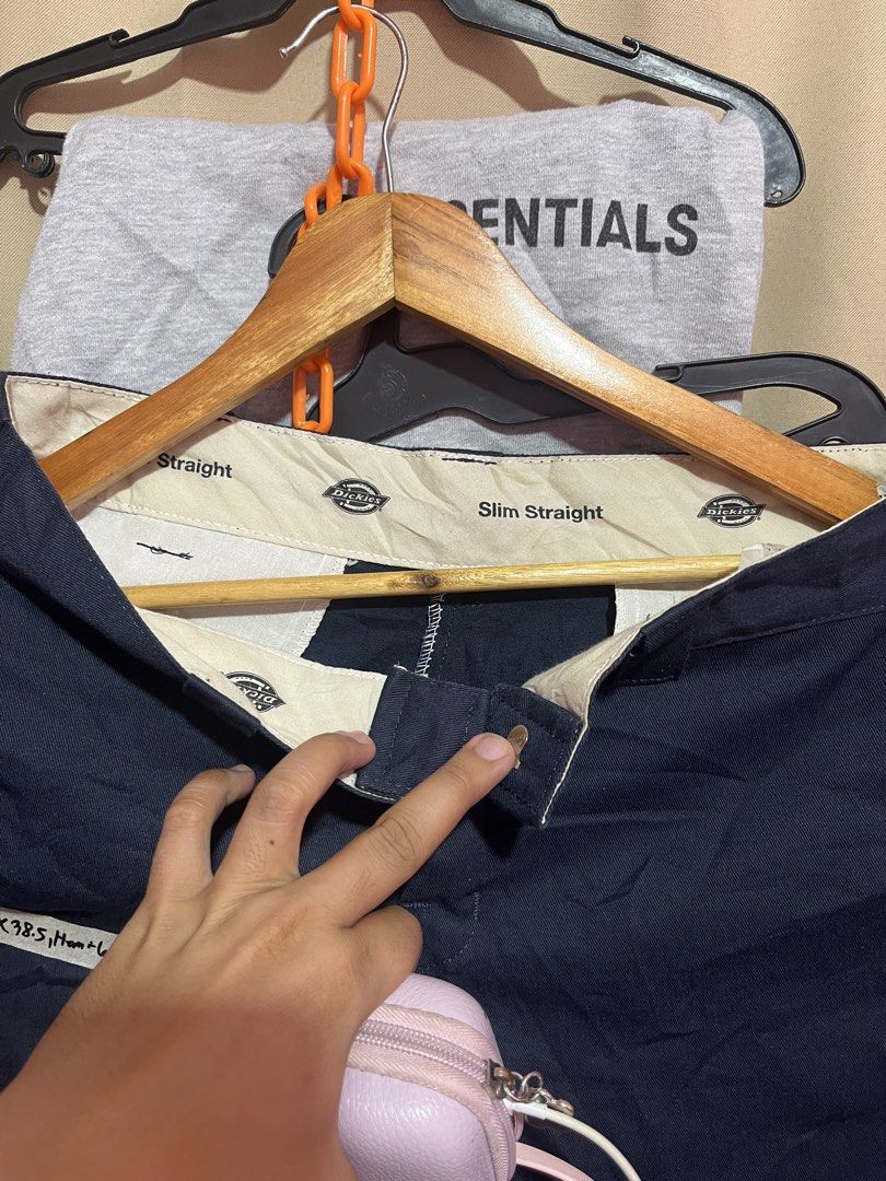 DICKIES (Category: Jeans) located in Ipil. Submitted by cris_1999_fire (Listing ID 1469197744, Image 3). Description: Dickies for womens Waist:27-29 Length:38.5 No issue Excellent.