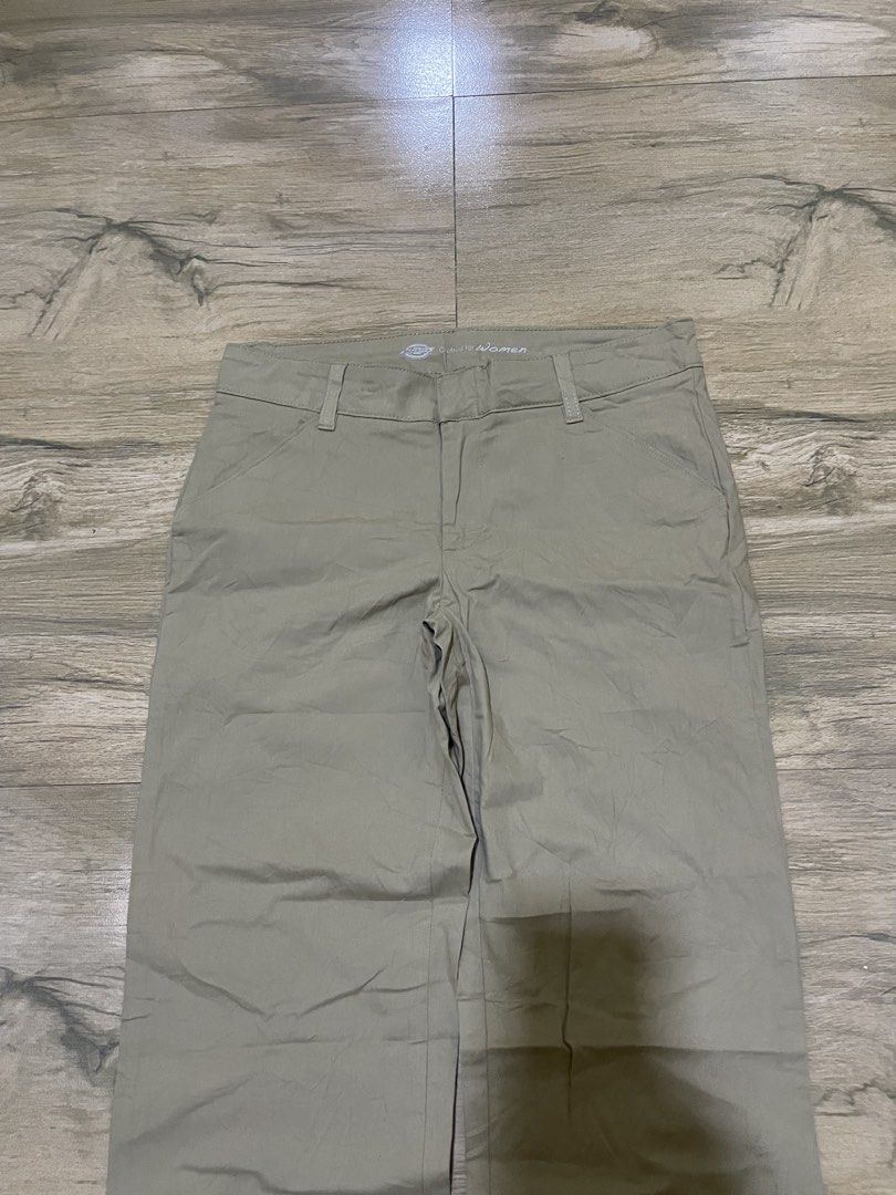 Dickies Crafted For Women - Relaxed (Category: Jeans) located in San Carlos City. Submitted by latumsthrift (Listing ID 1469163050, Image 3). Description: Dickies Crafted For Women - Relaxed Medium Fit Waistline 28 Length 40.5 Hems 8.5 Good as new condition Dm📩.