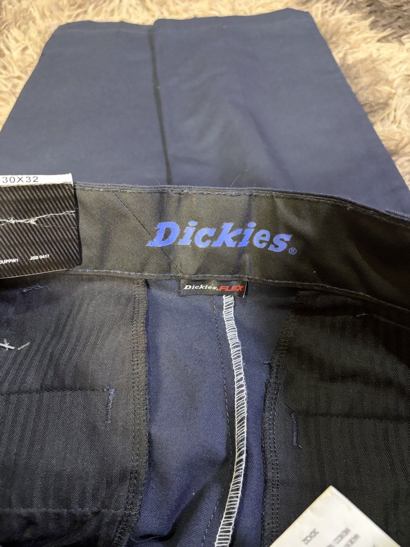 Dickies Flex Deadstock Condition Size 30 / 42 / 8 (Category: Trousers) located in Manila. Submitted by _valuevault777 (Listing ID 1469197779, Image 3). Description: .
