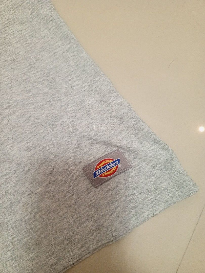 Dickies Grey T-shirt Size XL (Category: Tshirts & Polo Shirts ) located in Orani. Submitted by thriftniea (Listing ID 1469201849, Image 3). Description: DICKIES TSHIRT WIDTH 24 LENGTH 28 PRICE + SF.
