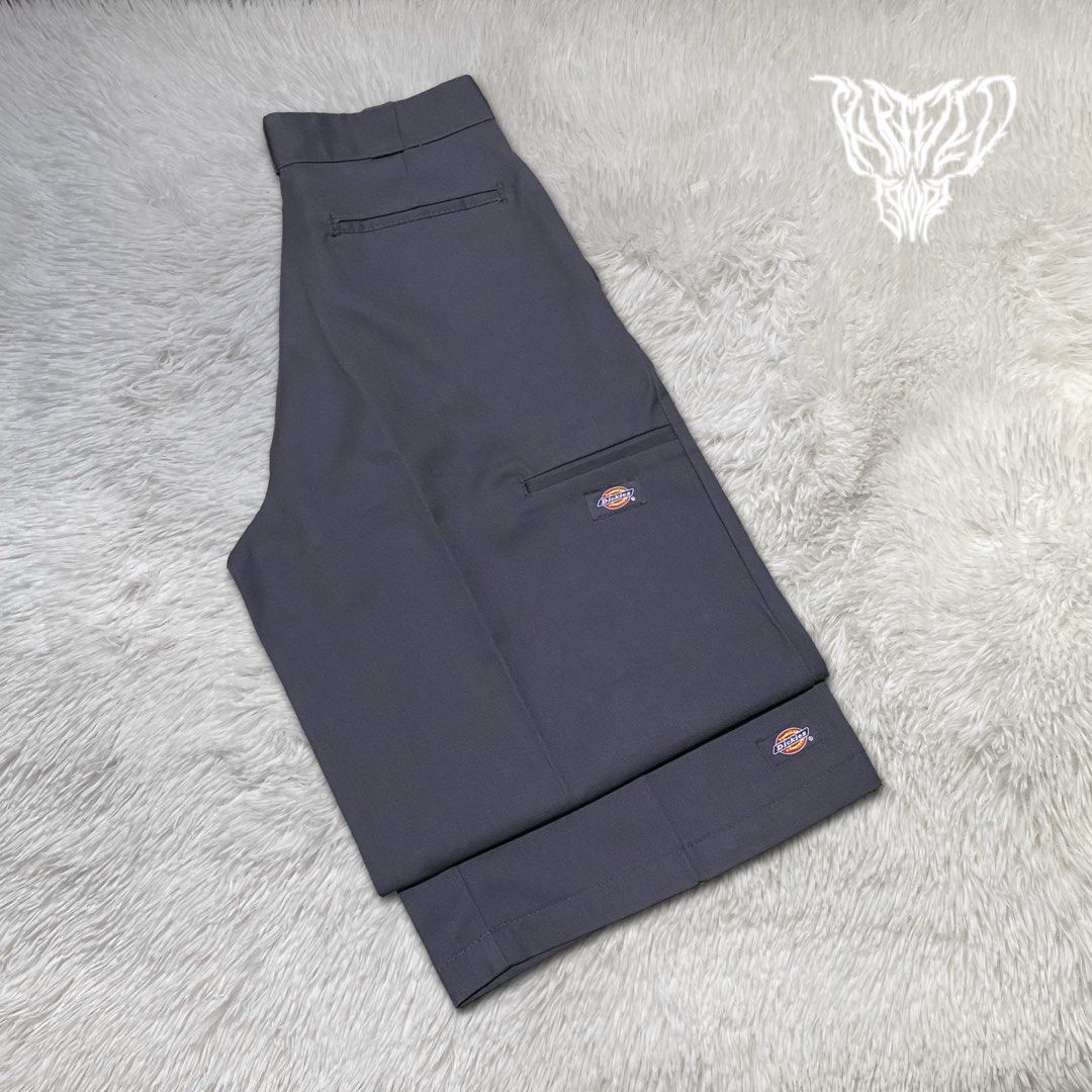 DICKIES LOOSE FIT CHARCOAL GRAY (Category: Shorts) located in Manila. Submitted by thrifted_g00ds2k25 (Listing ID 1469294416, Image 1). Description: DICKIES LOOSE FIT CHARCOAL GRAY SIZE 30 30x24x12 ASNEW CONDITION 10/10 COLOR RATE NO ISSUES DM FOR MORE DETAILS AND INFO 📥📥.