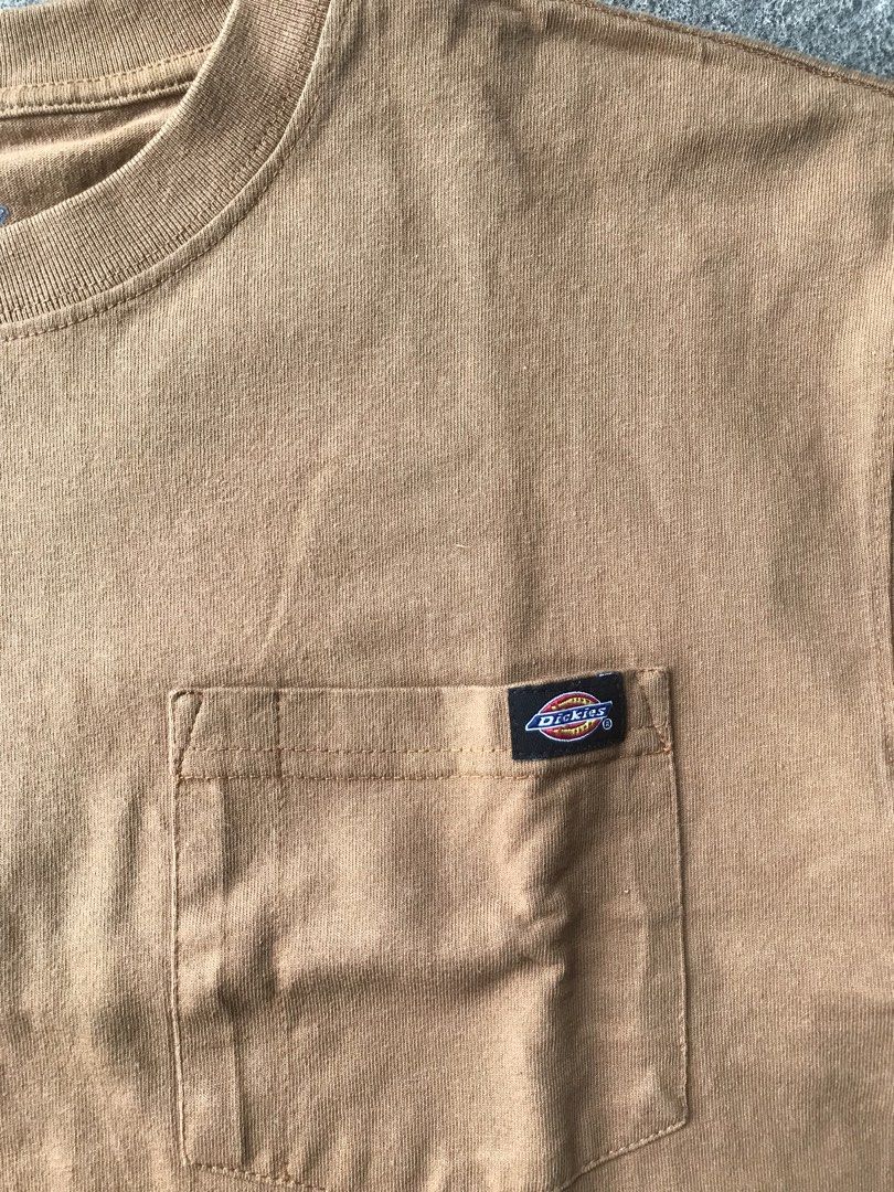 Dickies pocket t shirt (Category: Formal Shirts) located in Ligao. Submitted by klaifinds (Listing ID 1469181583, Image 2). Description: 21/27 Good condi Washed ready to use 9/10 color rate .