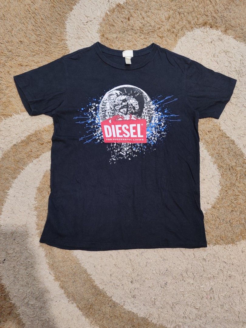 DIESEL BIG HEAD (Category: Tshirts & Polo Shirts ) located in Pagadian. Submitted by miraculouspat (Listing ID 1469283677, Image 1). Description: L 24 W 17.5 10/10 COLOR ASNEW CONDITION AUTHENTIC NO ISSUE COLOR MAY VARY DUE TO LIGHT.