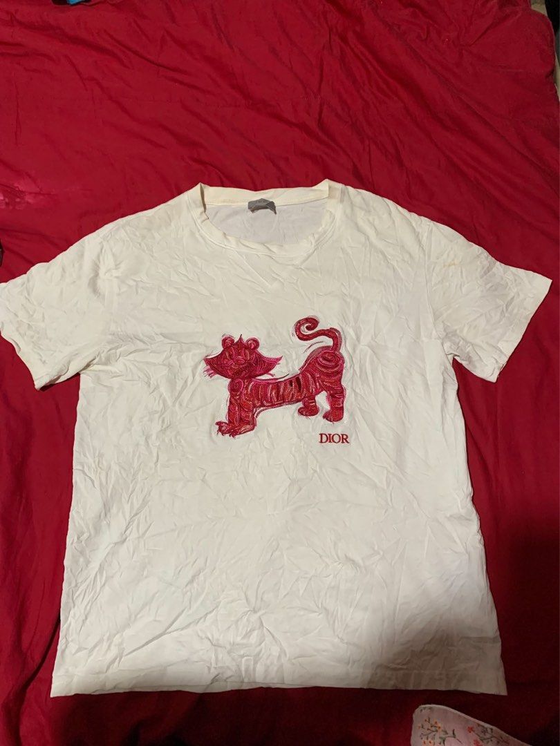 Dior (Category: Luxury Apparel) located in Molave. Submitted by christianc13573 (Listing ID 1469210050, Image 1). Description: VeryGood to Excellent Condition Color rate: 9.5/10 Need Wash .