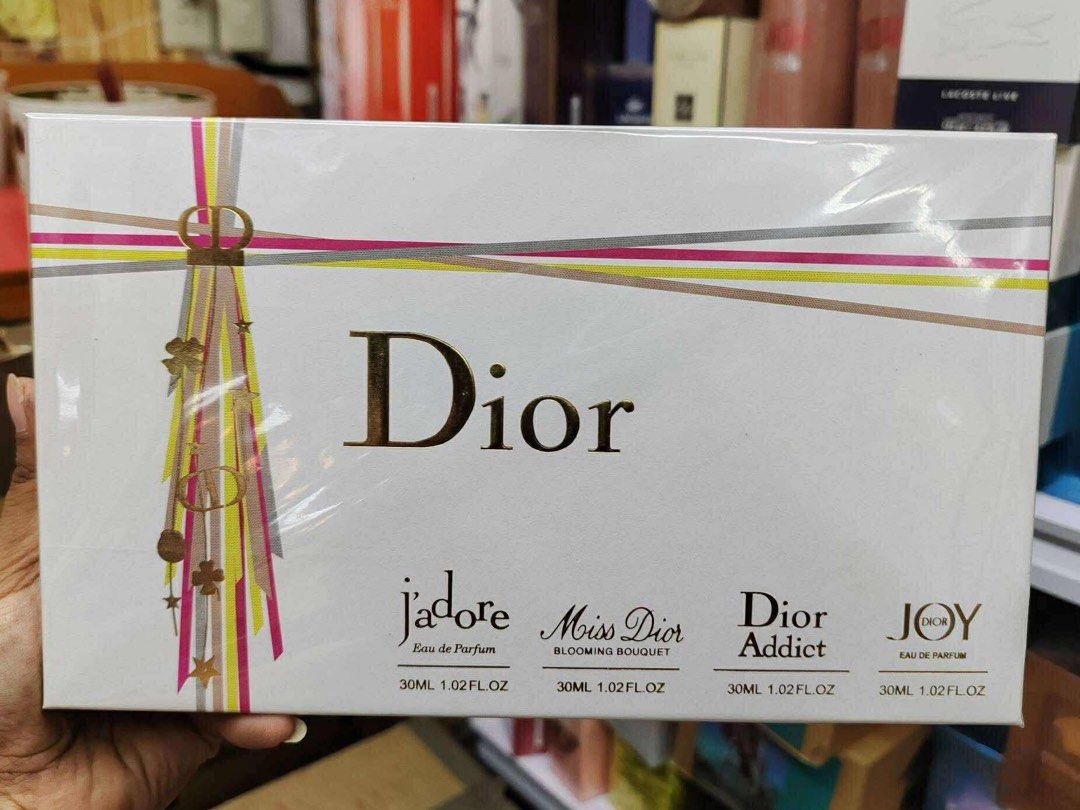 DIOR 4x30ML PERFUME GIFT SET (Category: Fragrance & Deodorants) located in Quezon City. Submitted by embere_shop (Listing ID 1469165552, Image 2). Description: 📌 Perfect for yourself or as a gift! ✨ Whether you’re treating yourself or looking for a gift for birthdays and any special occasion, this is a great choice. 💗 The scent is very close to 0G and long-lasting, perfect if you want something that smells premium without going over budget. 💐 
