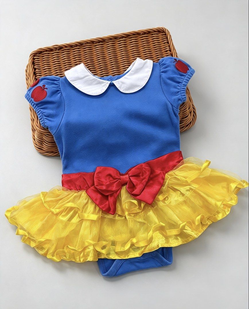 Disney baby snow white (Category: Babies & Kids Fashion) located in Quezon City. Submitted by zippy123 (Listing ID 1469313254, Image 2). Description: 9-12m on tag likenew.