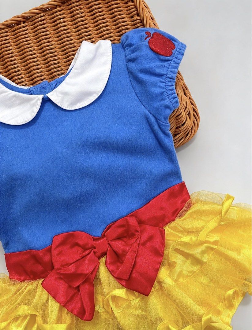 Disney baby snow white (Category: Babies & Kids Fashion) located in Quezon City. Submitted by zippy123 (Listing ID 1469313254, Image 3). Description: 9-12m on tag likenew.