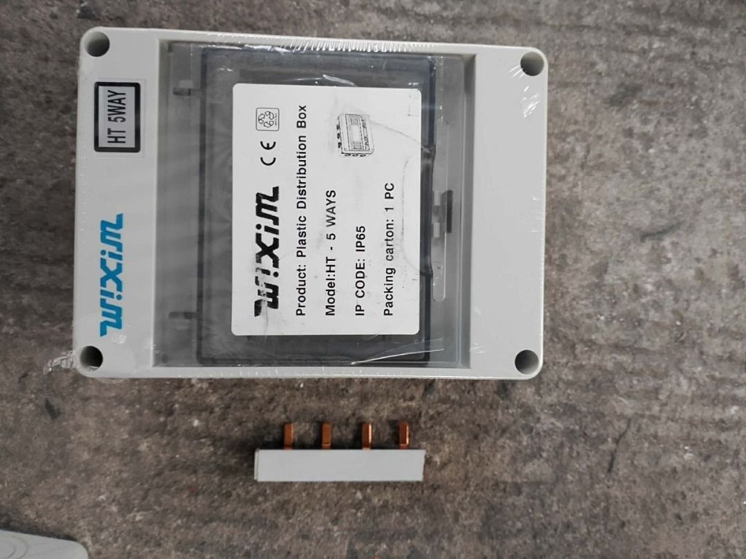 Distribution Box Surface Mounted with bus bar size: HT-5way (Category: Everything Else Others) located in Manila. Submitted by joeyroque09 (Listing ID 1469234972, Image 2). Description: Distribution Box Surface Mounted with bus bar size: HT-5way.