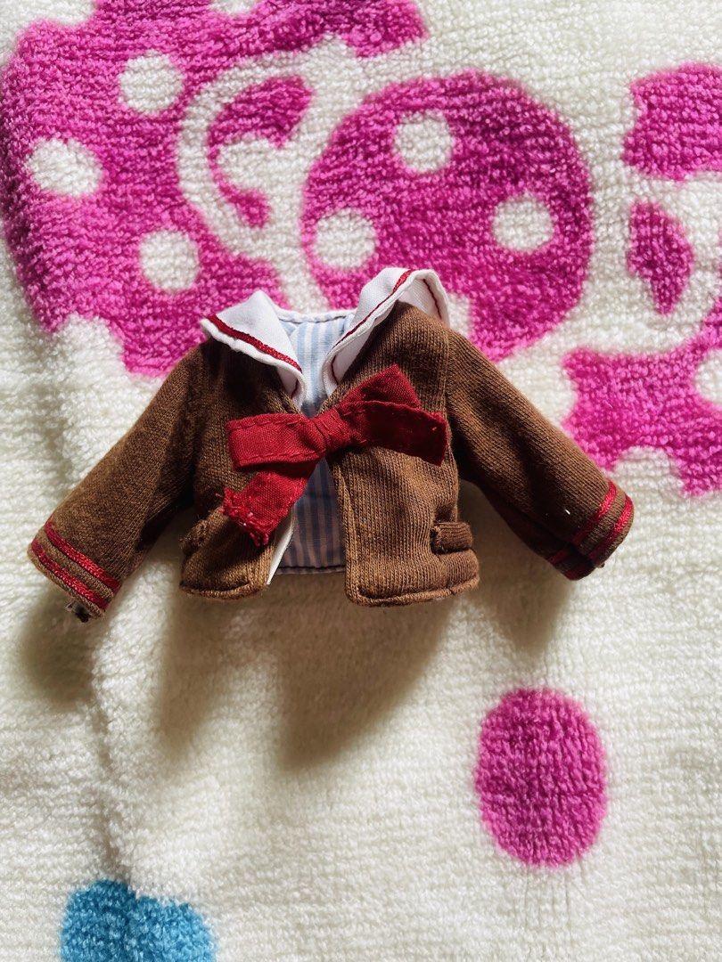dolls jacket (Category: Announcements) located in Manila. Submitted by fiercewhale.c4f0e2 (Listing ID 1469245677, Image 1). Description: .