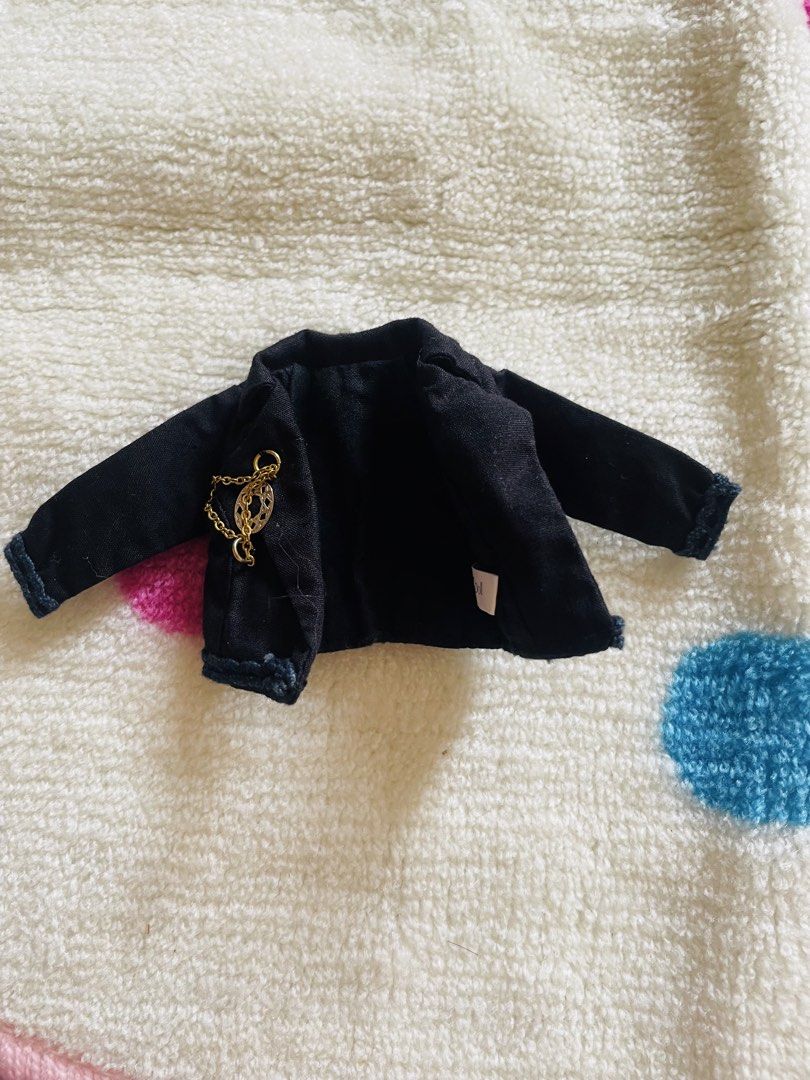 dolls jacket (Category: Announcements) located in Manila. Submitted by fiercewhale.c4f0e2 (Listing ID 1469245984, Image 1). Description: .