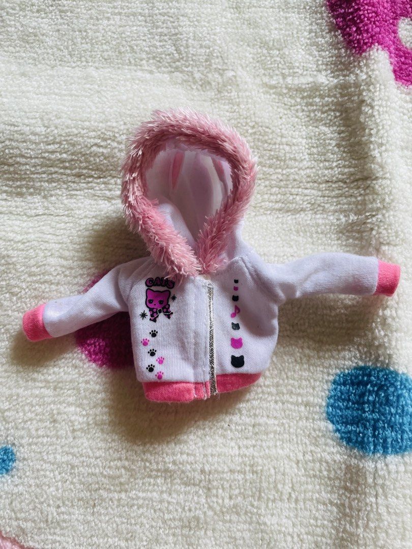 dolls jacket (Category: Announcements) located in Manila. Submitted by fiercewhale.c4f0e2 (Listing ID 1469246191, Image 1). Description: .