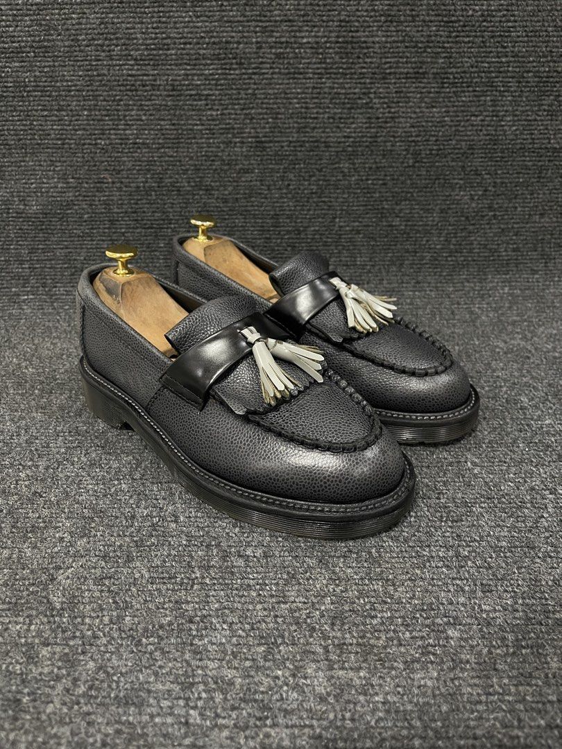DR. MARTENS LEROY (Category: Dress Shoes) located in Koronadal. Submitted by dial_9506 (Listing ID 1469306292, Image 1). Description: wts!! 🗣️ DR. MARTENS LEROY 7 mens / 8 womens / 39 euro / 25 cm ( can fit up to a 7.5 us mens ) -2880php FREE SHIPPING overall pair is in excellent condition will send more detailed pics upon request just dm me 👍🏿 IG : @DIAL9506_ 📍9506 mindanao.