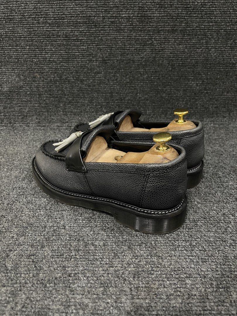DR. MARTENS LEROY (Category: Dress Shoes) located in Koronadal. Submitted by dial_9506 (Listing ID 1469306292, Image 2). Description: wts!! 🗣️ DR. MARTENS LEROY 7 mens / 8 womens / 39 euro / 25 cm ( can fit up to a 7.5 us mens ) -2880php FREE SHIPPING overall pair is in excellent condition will send more detailed pics upon request just dm me 👍🏿 IG : @DIAL9506_ 📍9506 mindanao.