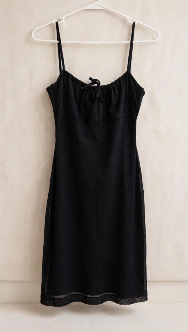 Dress black (Category: Dresses) located in Lucban. Submitted by amandabdel87777 (Listing ID 1469243424, Image 1). Description: .
