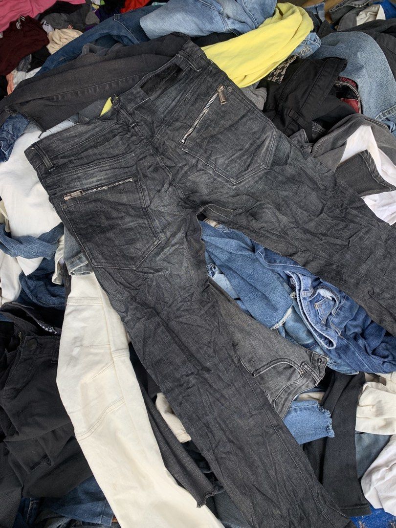 DSQUARED2 SIZE 32-33 (Category: Announcements) located in Manila. Submitted by ibramac11 (Listing ID 1469316574, Image 2). Description: .