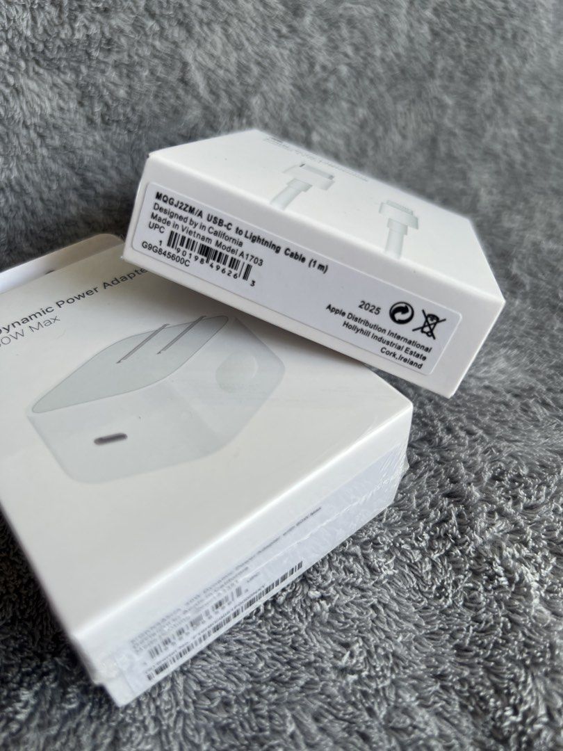 Dynamic iPhone Lightning Charger Set 60W (Category: Chargers & Cables) located in Manila. Submitted by warm_jamin (Listing ID 1469365649, Image 3). Description: Dynamic iPhone Lightning Charger Set 60W 🔌 Dynamic Lightning Charger Set 60W 📦 On-hand items, ready for delivery ⚡ Suitable for compatible Lightning devices 🚚 Same-day delivery available around Manila 📩 PM for price, availability, and more details! .
