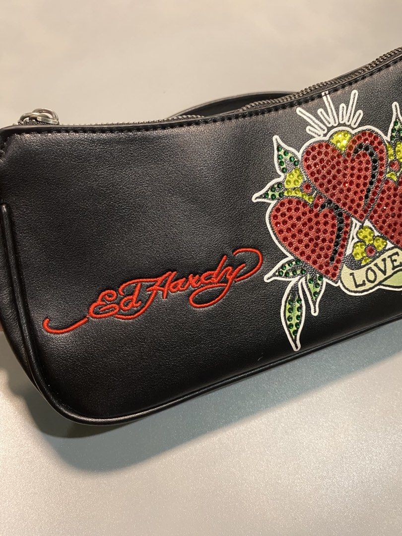 Ed Hardy 3 Hearts Shoulder Bag (Category: Shoulder Bags) located in Manila. Submitted by retrogang (Listing ID 1469302528, Image 2). Description: Guaranteed Authentic.