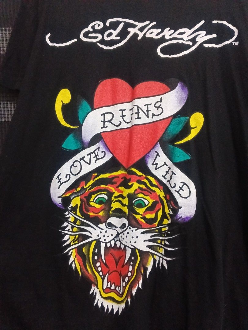 Ed Hardy Graphic Tee (Category: Tshirts & Polo Shirts ) located in Tarlac. Submitted by yohfinds (Listing ID 1469318128, Image 2). Description: no issue. small on tag.