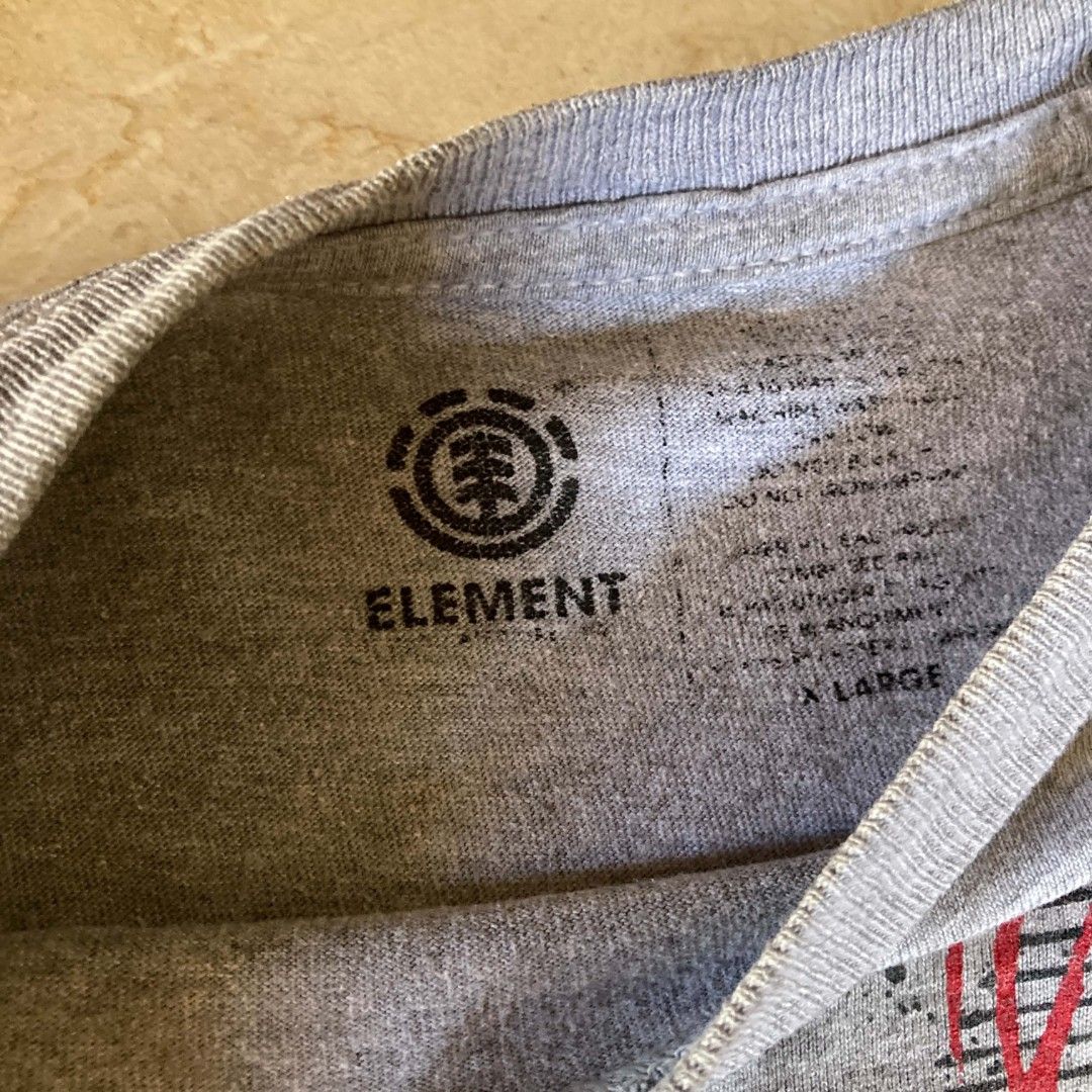 Element tee (Category: Activewear) located in Bulacan. Submitted by ajinn_ (Listing ID 1469366572, Image 3). Description: minimal hairlines issue.