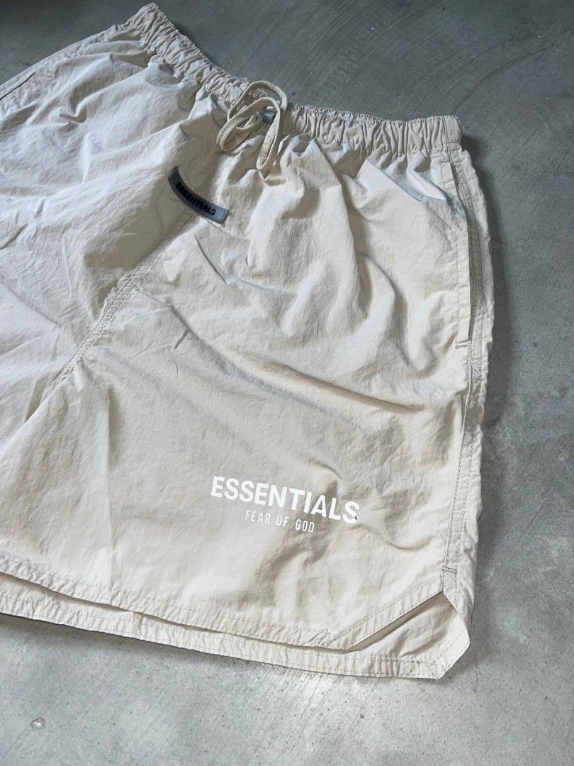 Essentials nylon short (Category: Shorts) located in Polangui. Submitted by jamessaintlaurent (Listing ID 1469192751, Image 2). Description: W:32-36 L: 18 minimal issue check pic still in good condition.