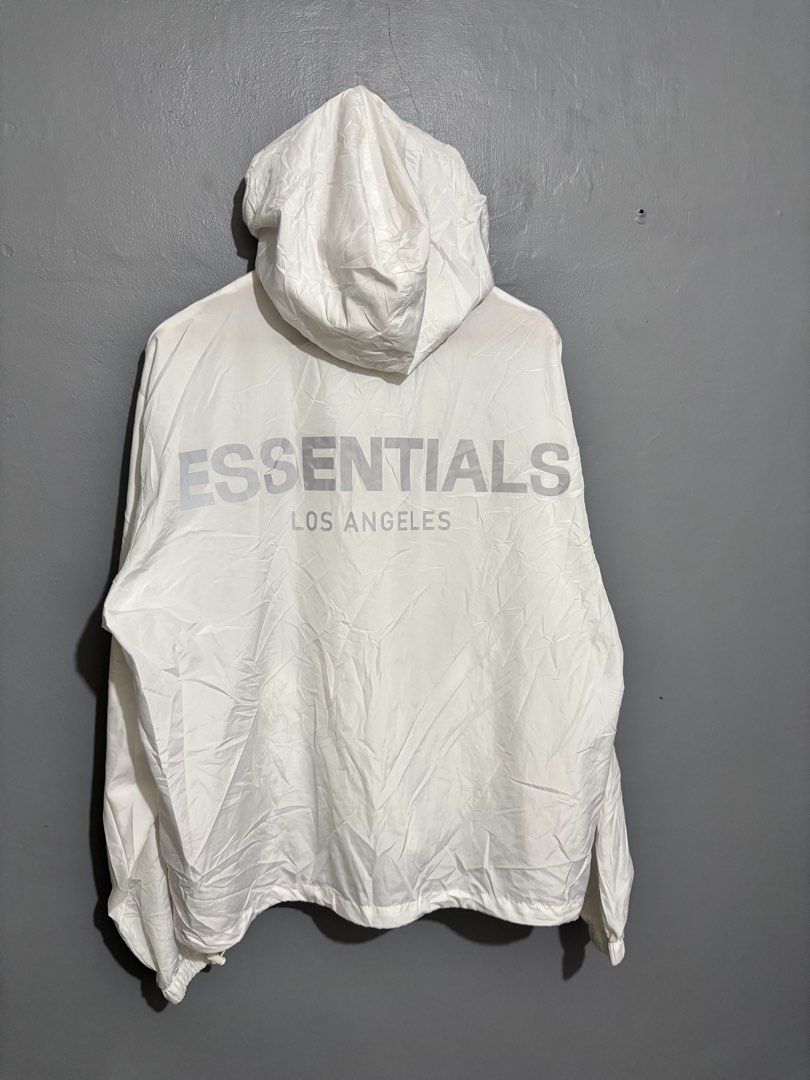 Essentials Windbreaker (Category: Coats, Jackets and Outerwear) located in Bacolor. Submitted by dandaofficial25 (Listing ID 1469225553, Image 2). Description: Reflectorize 28L 23W.