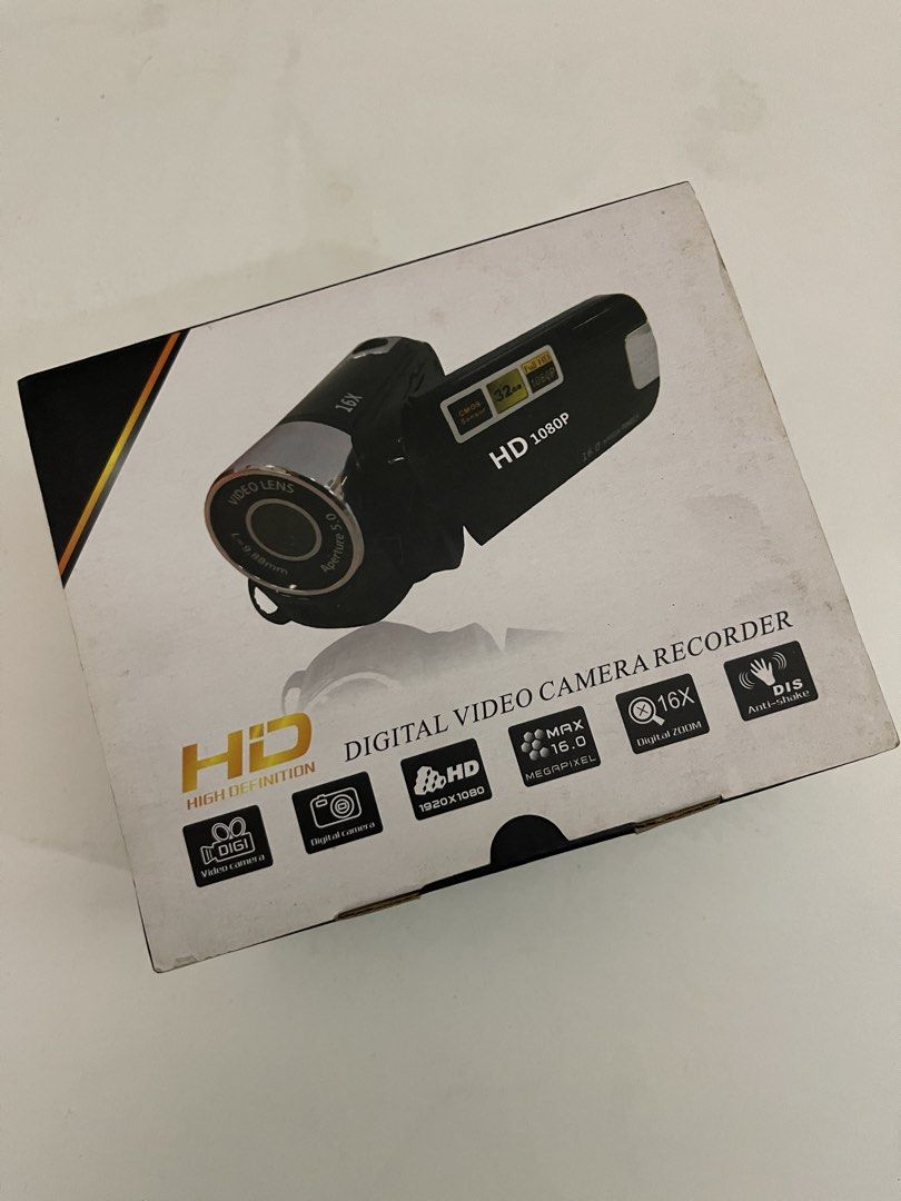 ETCAM HD 1080P Digital Video Camera Recorder (Category: Cameras) located in Pasig City. Submitted by altopentle (Listing ID 1469210544, Image 1). Description: - Brand: ETCAM HD 1080P Digital Video Camera Recorder - Condition: Like new (unpacked for photos only) - Color: Sleek black finish with attached hand strap and swivel screen - Resolution: Full HD 1080P video recording with 16.0 Megapixels - Zoom: 16X digital zoom - Inclusions: Original box,