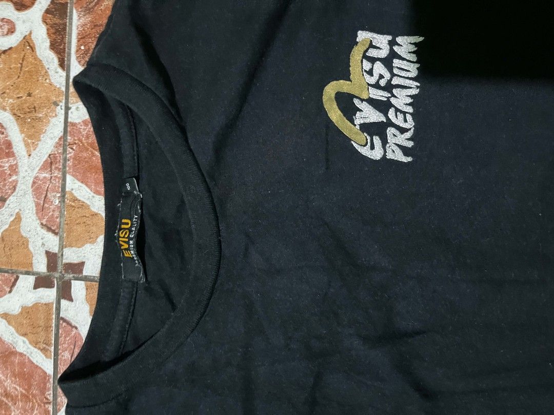 Evisu Embroided Logo (Category: Activewear) located in Roxas City. Submitted by gothriftaholic (Listing ID 1469334499, Image 3). Description: .