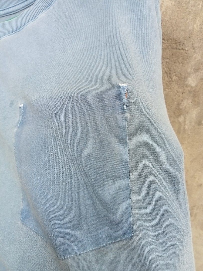 Faded Ghost Pocket Tee Smoked Blue (Category: Tshirts & Polo Shirts ) located in Cabadbaran. Submitted by reizen_ace051823 (Listing ID 1469195067, Image 3). Description: - good condition - faded, pinholes - size large on tag - dimes L28 x W22.5 (safe to stretch) - model 5'9 / 78 kg.