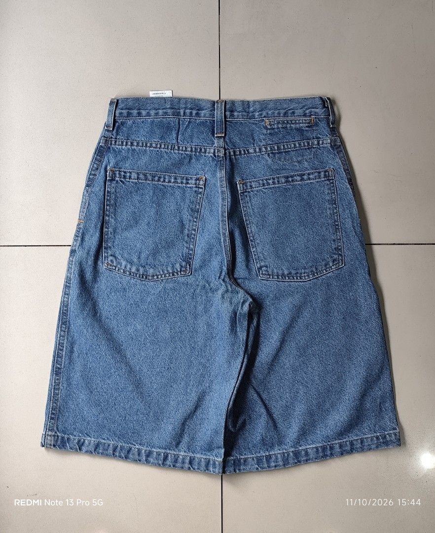 FADED GLORY LONG DENIM JORTS (Category: Shorts) located in Caloocan City. Submitted by carlo_pwd (Listing ID 1469302638, Image 1). Description: BRAND - FADED GLORY WAIST - 30 LENGTH - 24 HEM - 12.