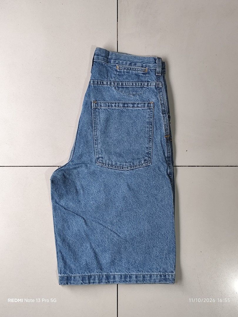 FADED GLORY LONG DENIM JORTS (Category: Shorts) located in Caloocan City. Submitted by carlo_pwd (Listing ID 1469302638, Image 3). Description: BRAND - FADED GLORY WAIST - 30 LENGTH - 24 HEM - 12.
