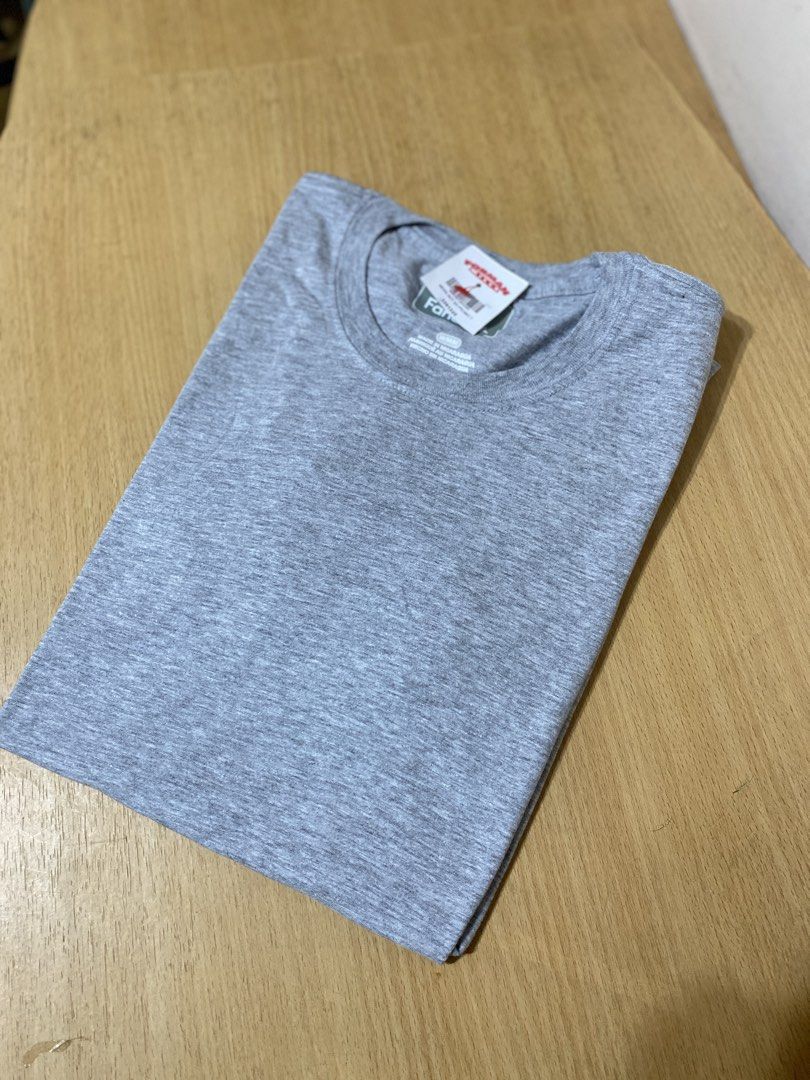 Fanatics Grey T-Shirt Size M (Category: Tshirts & Polo Shirts ) located in Batangas. Submitted by lux_kimmy (Listing ID 1469342136, Image 1). Description: - Brand: Fanatics - Condition: Brand new with tags (Forman Mills) - Size: Men's Medium (M) - Color: Heather Grey - Style: Short sleeve, crewneck, active tee - Material: Comfortable activewear fabric - Origin: Made in Nicaragua.