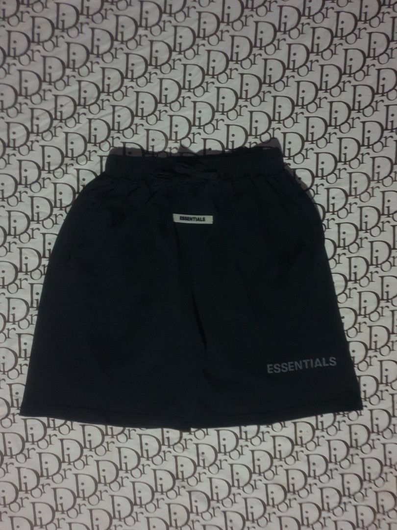 Fear of God Essentials sweat short (Category: Shorts) located in San Fernando. Submitted by retro.district. (Listing ID 1469367862, Image 1). Description: - Fear of God Essentials sweatshort - Size: Large - Condition: Good - Issue: Minimal hairlines - Color Rate: 9.5/10.