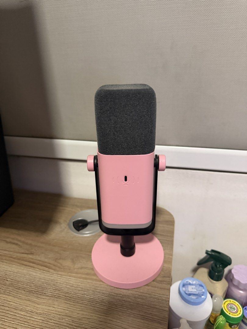 Fifine Podcast Microphone (Category: Microphones) located in Cainta. Submitted by ynamiguela (Listing ID 1469219800, Image 2). Description: RFS: Letting go of my pc setup. Don't need it anymore :).