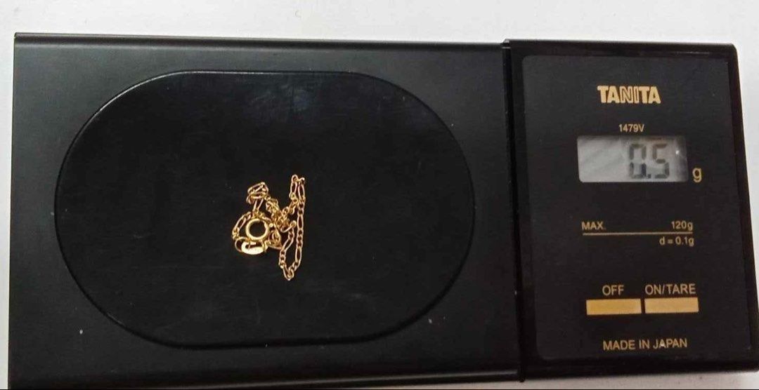 Figaro chain YG 18k Bracelet Size 5.5 (Category: Body Jewelry) located in Quezon City. Submitted by beckyshop2024 (Listing ID 1469320932, Image 3). Description: - Brand new - Weight: 0.50gms - Small size, ideal for kids.