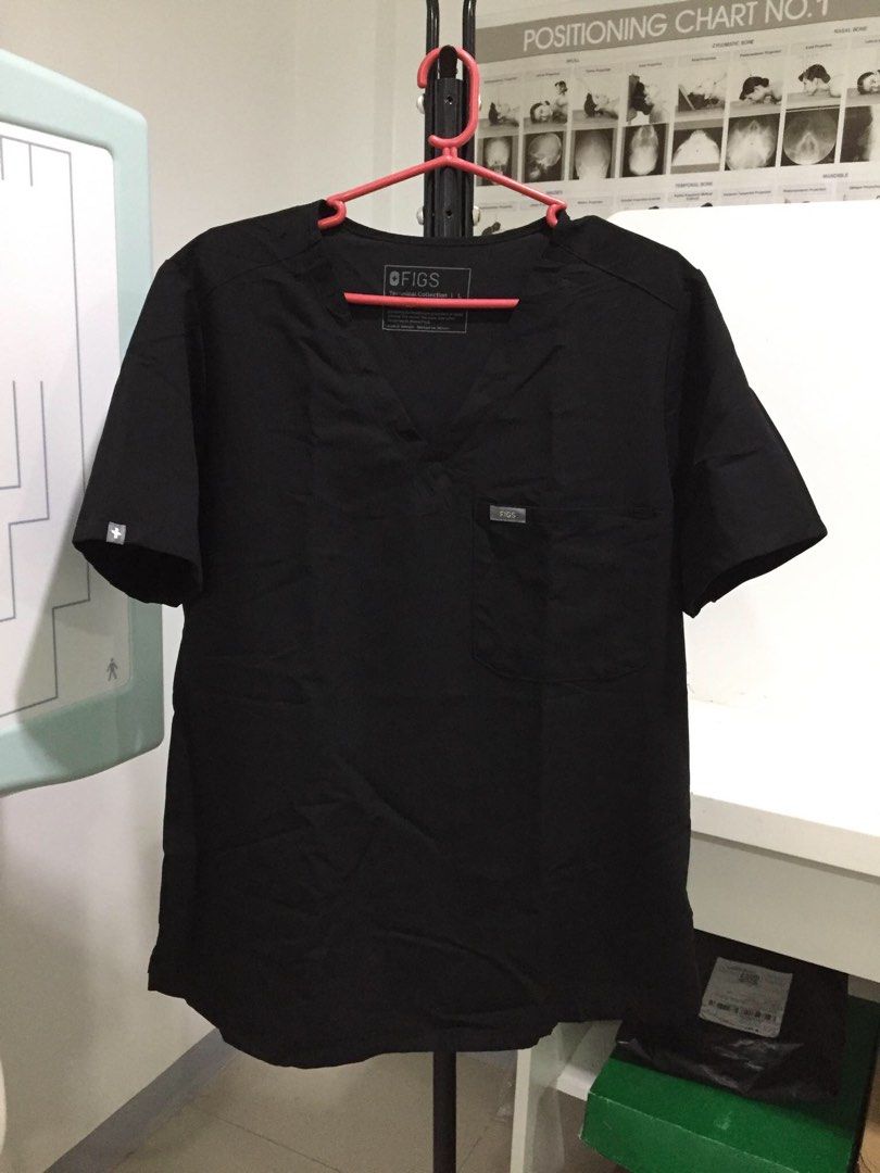 Figs Catarina top (Category: Others Tops) located in Tarlac. Submitted by mys0726 (Listing ID 1469393159, Image 1). Description: Us bale Large Bl 42 inches S 16 inches l 27 inches .