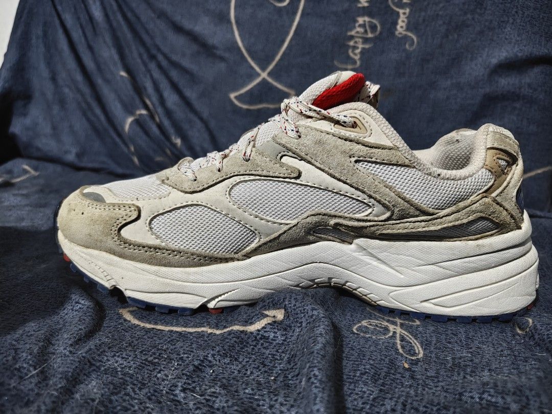 Fila Chunky Sneakers Size US 6.5 (Category: Sneakers) located in Manila. Submitted by mysticocean-5bcd (Listing ID 1469166828, Image 3). Description: - Brand/Model: Fila chunky sneakers - Colorway: Cream, blue, and red with a red inner lining - Materials: Layered upper with breathable mesh panels and premium suede overlays - Features: Patterned laces and a rugged rubber outsole with excellent grip - Size: US 6.5 / EUR 39 / UK 5.5 - Condition: Cle