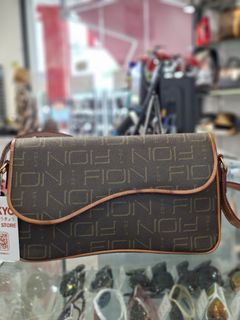 (Category: ) located in . Submitted by tokyothriftstore (Listing ID 1469195123, Image 1). Description: .