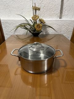 (Category: ) located in . Submitted by doublelkitchenware (Listing ID 1469199963, Image 1). Description: .