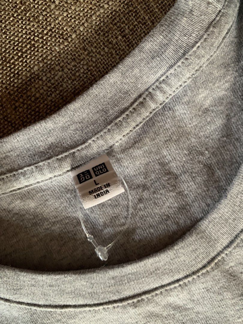 Fitted uniqlo T shirt (Category: Shirts) located in Camalig. Submitted by abyssia (Listing ID 1469185367, Image 2). Description: .