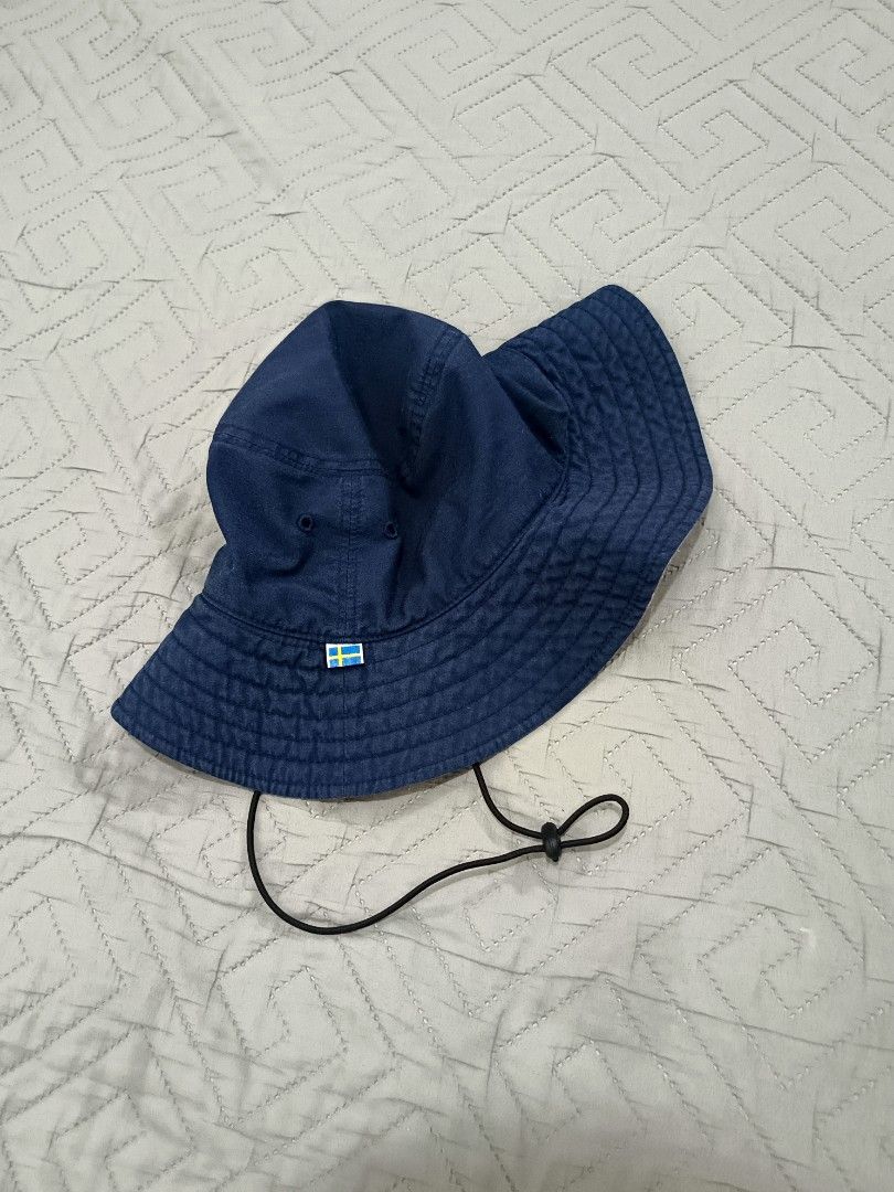 Fjallraven Japan Bucket Hat (Category: Caps & Hats) located in Santa Cruz. Submitted by friendlyfire1 (Listing ID 1469268286, Image 2). Description: Made in Japan +SF.