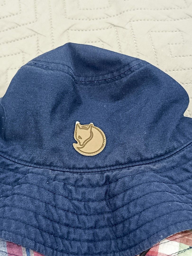 Fjallraven Japan Bucket Hat (Category: Caps & Hats) located in Santa Cruz. Submitted by friendlyfire1 (Listing ID 1469268286, Image 3). Description: Made in Japan +SF.