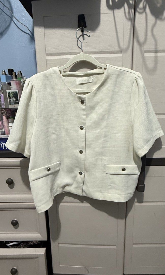 Flat Tweed Formal Top (Category: Blouses) located in Quezon City. Submitted by dinesaur (Listing ID 1469313367, Image 1). Description: .