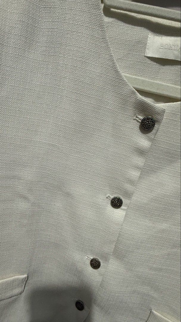 Flat Tweed Formal Top (Category: Blouses) located in Quezon City. Submitted by dinesaur (Listing ID 1469313367, Image 2). Description: .